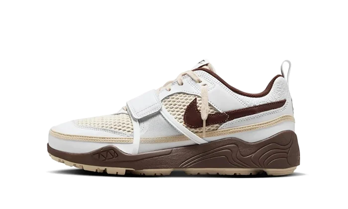 Travis Scott Zoom Field Jaxx Light Chocolate